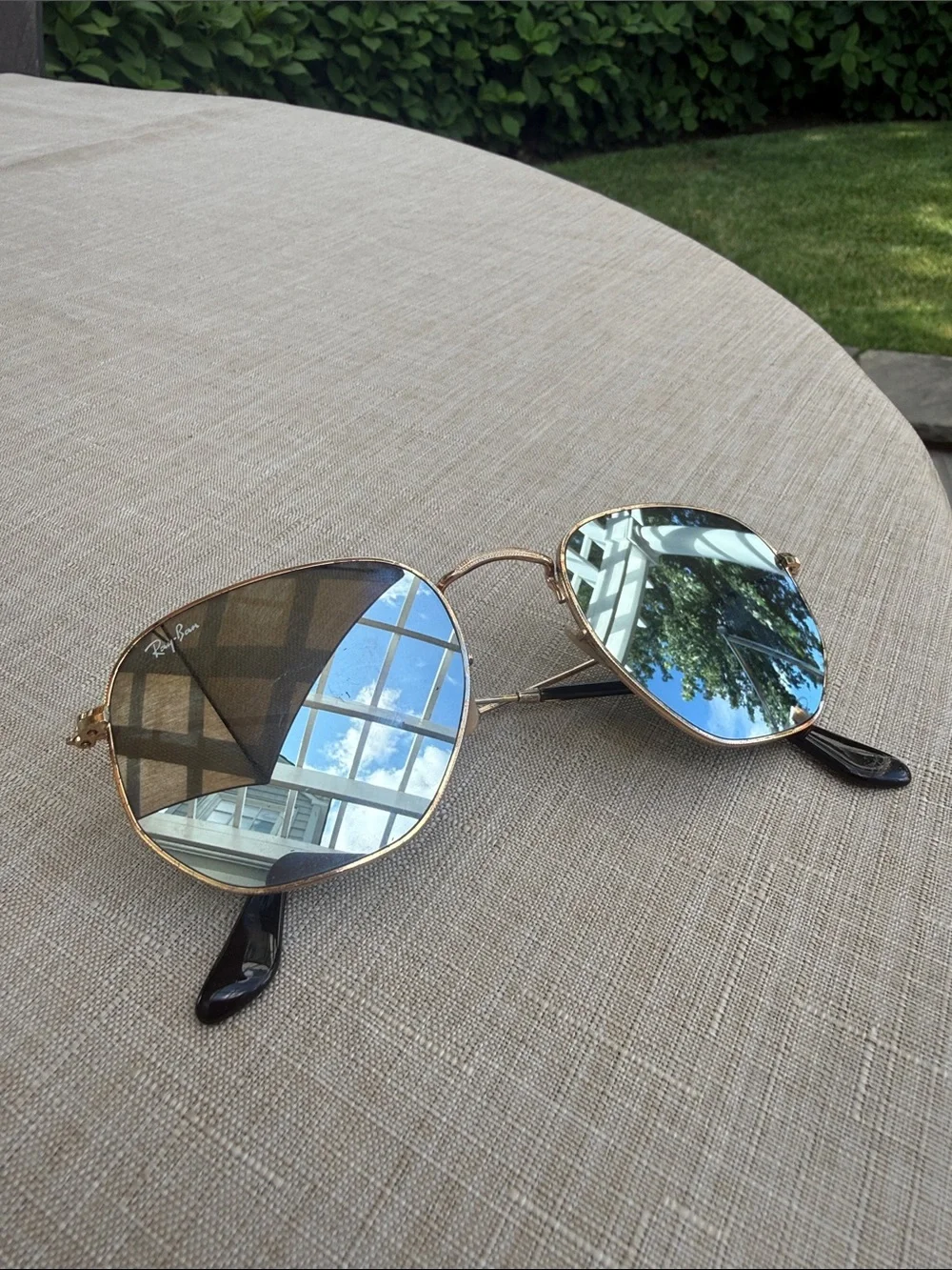Gold frame Ray Bans